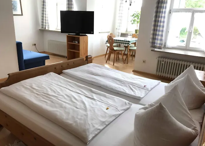 Zur Post - 3*